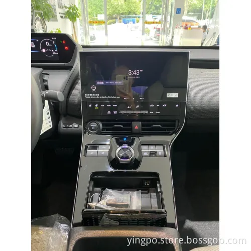 Η Toyota BZ4X, ένα νέο ενεργειακό αυτοκίνητο με μια μοντέρνα εμφάνιση και μια αίσθηση τεχνολογίας